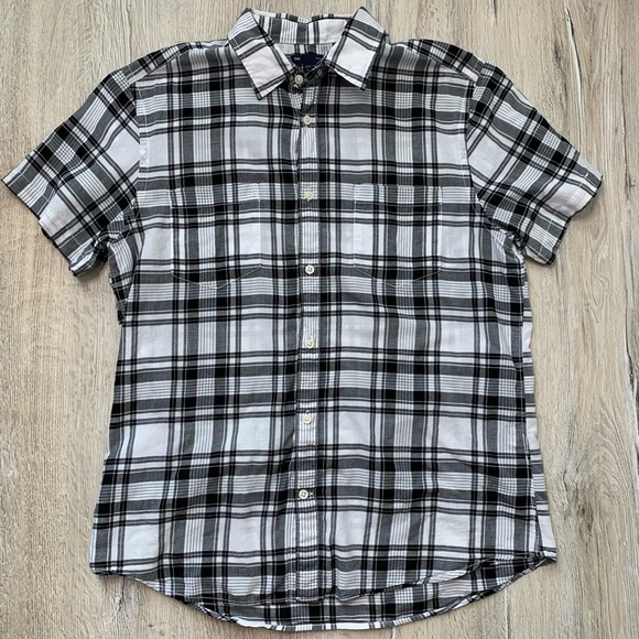 Gap Slim Fit Plaid Short Sleeve Button Up Tee Sz Large - Picture 1 of 9